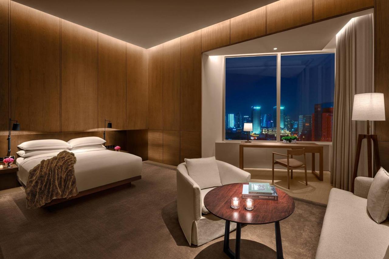 The Shanghai EDITION Bagian luar foto