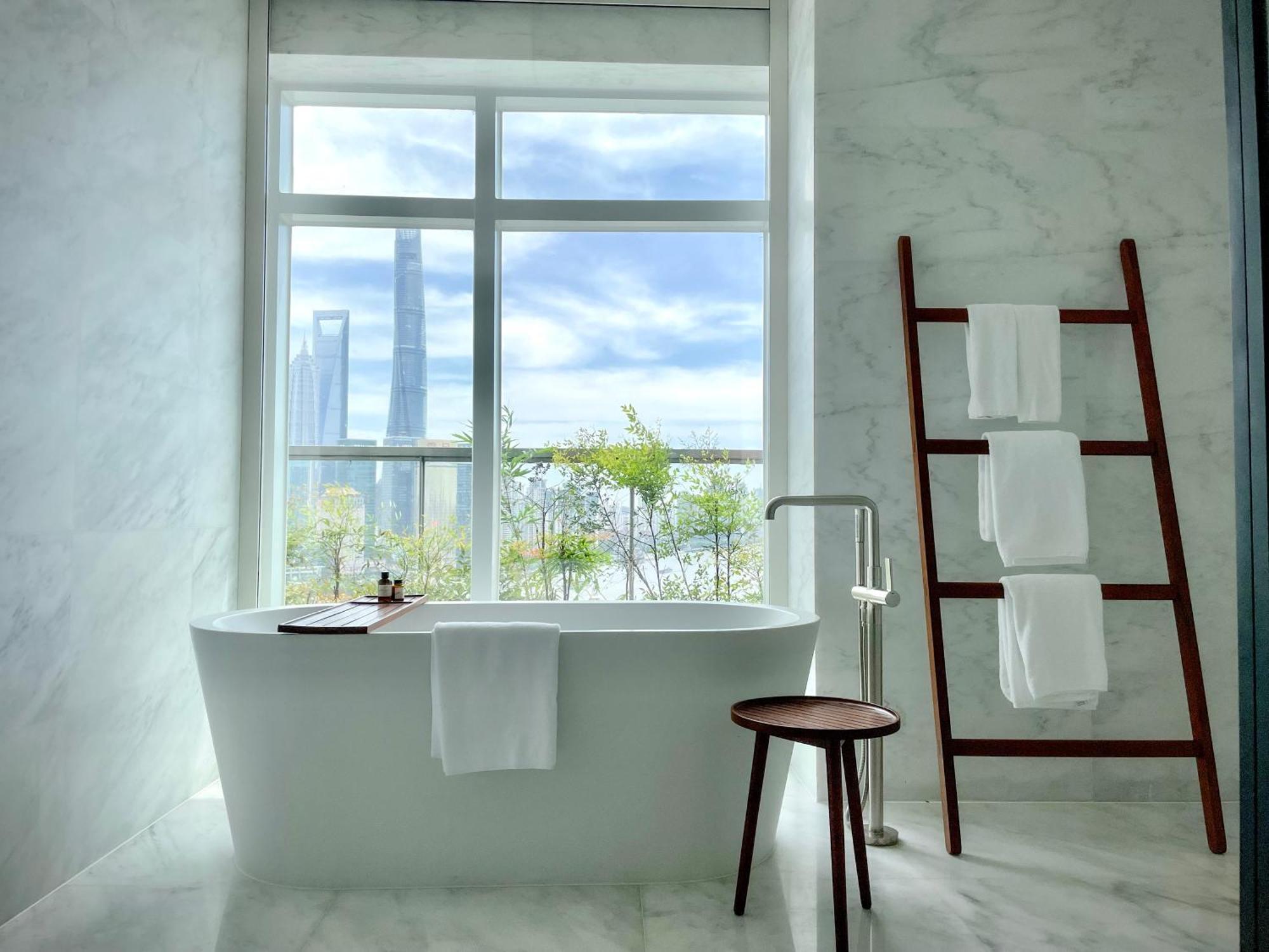 The Shanghai EDITION Bagian luar foto